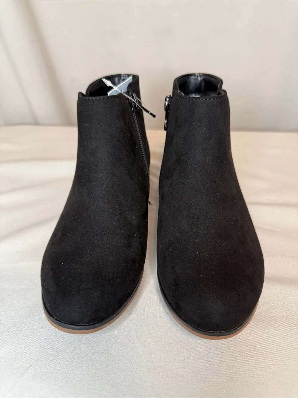 Cat & Jack kids black opal ankle boots zippers new faux suede 13 polka dot zip
